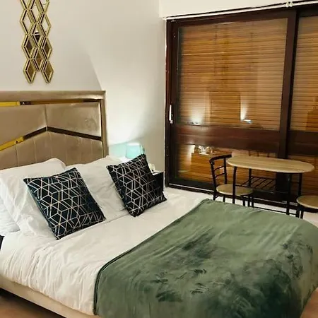 Διαμέρισμα Le Cosy A 2 Pas De Versailles *